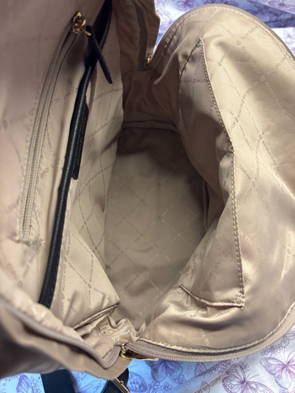 🌀Michael Kors Beige Leopard Print Nylon Backpack - Picture 6 of 9